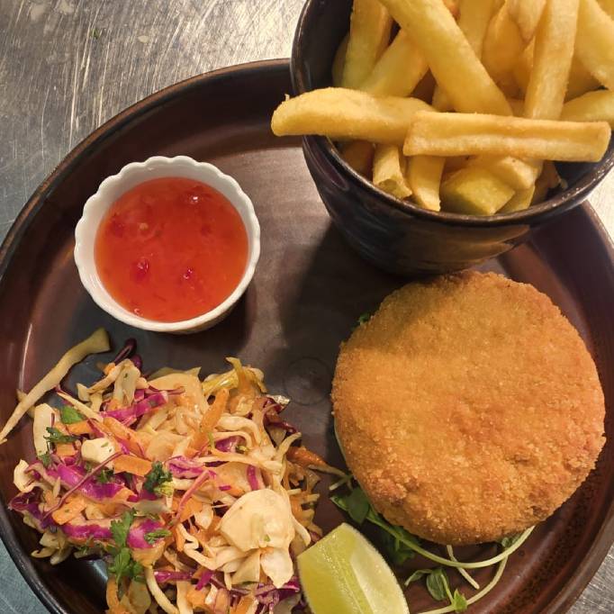 FISH & FIZZ